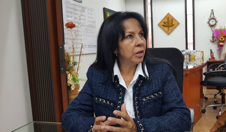 Tulia Elena Hernández, Personera de Manizales