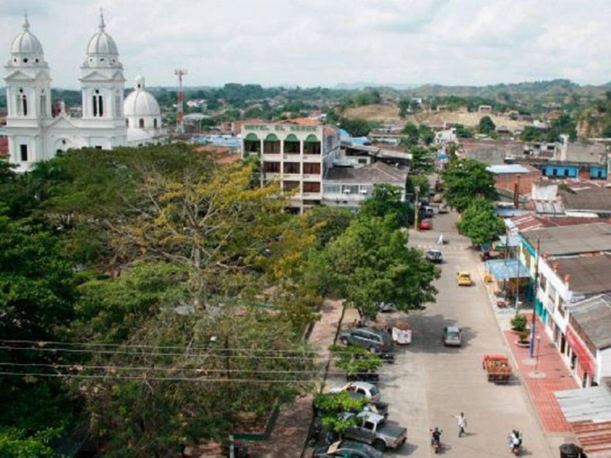 Con larvicidas atacan la proliferación del insecto que transmite el dengue