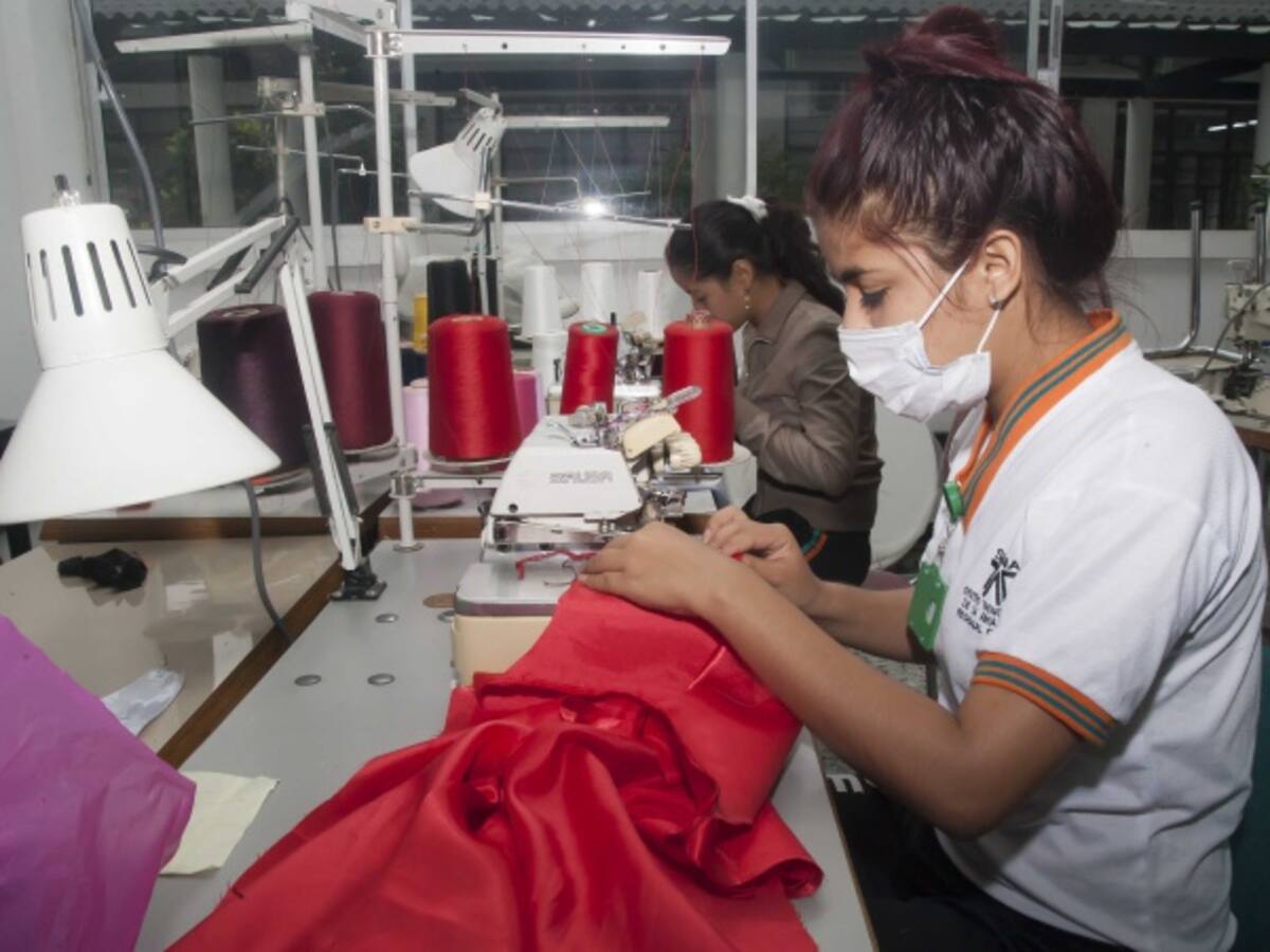 Hay más 15.000 cupos para estudiar en SENA