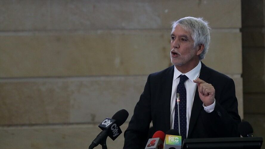Enrique Peñalosa afirmó que en la zona donde se ubicaría la Reserva Thomas Van Der Hammen no existe otra cosa que "un potrero con vacas y sin fuentes de agua". Foto: Colprensa