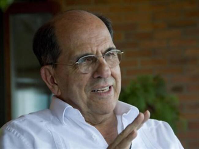 El mandatario destaca las mejoras en el servicio de alcantarillado, la construcción de 250 kilómetros de vías y la recuperación de la soberanía financiera. Foto: Alcaldía