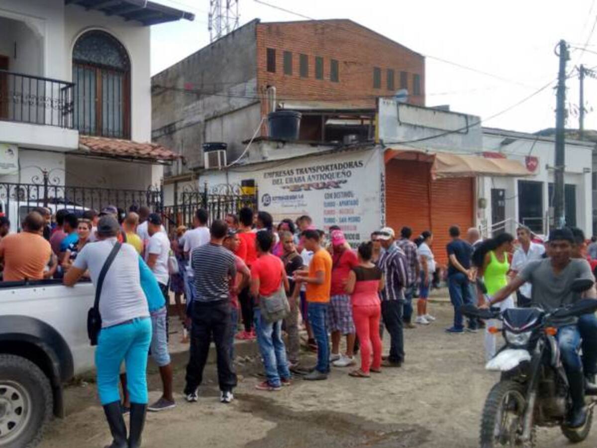 Cubanos varados en Turbo, Antioquia, claman a Panamá reabrir la frontera
