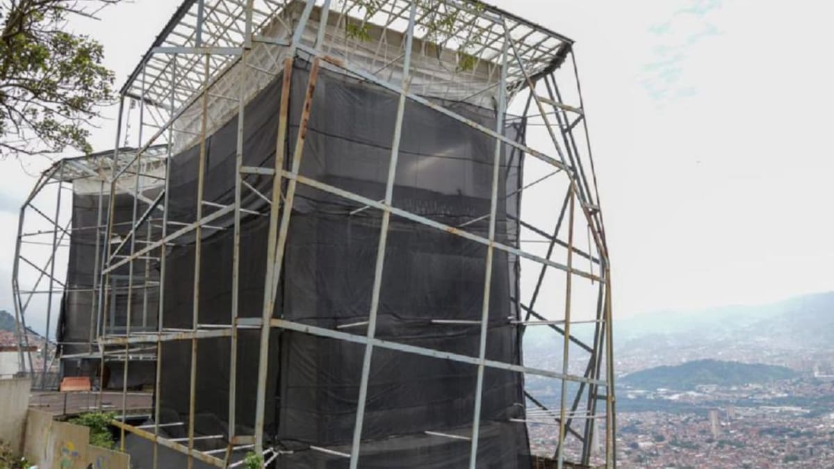 Biblioteca España inicia reconstrucción y espera fondos internacionales