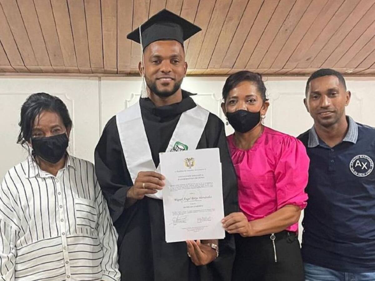 "Cuando recibí el diploma sentí como si hubiera hecho un gol de chilena"