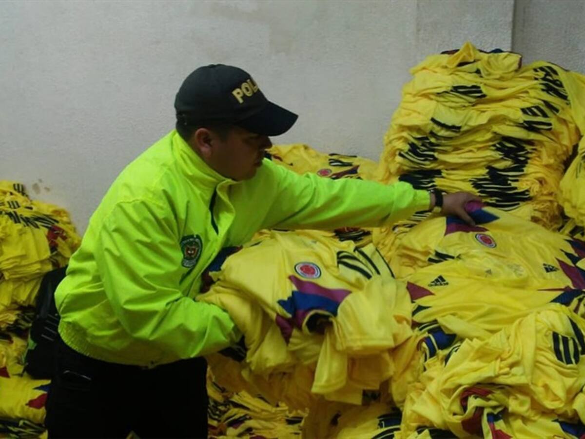 Incautan 29 mil camisetas de la selección Colombia