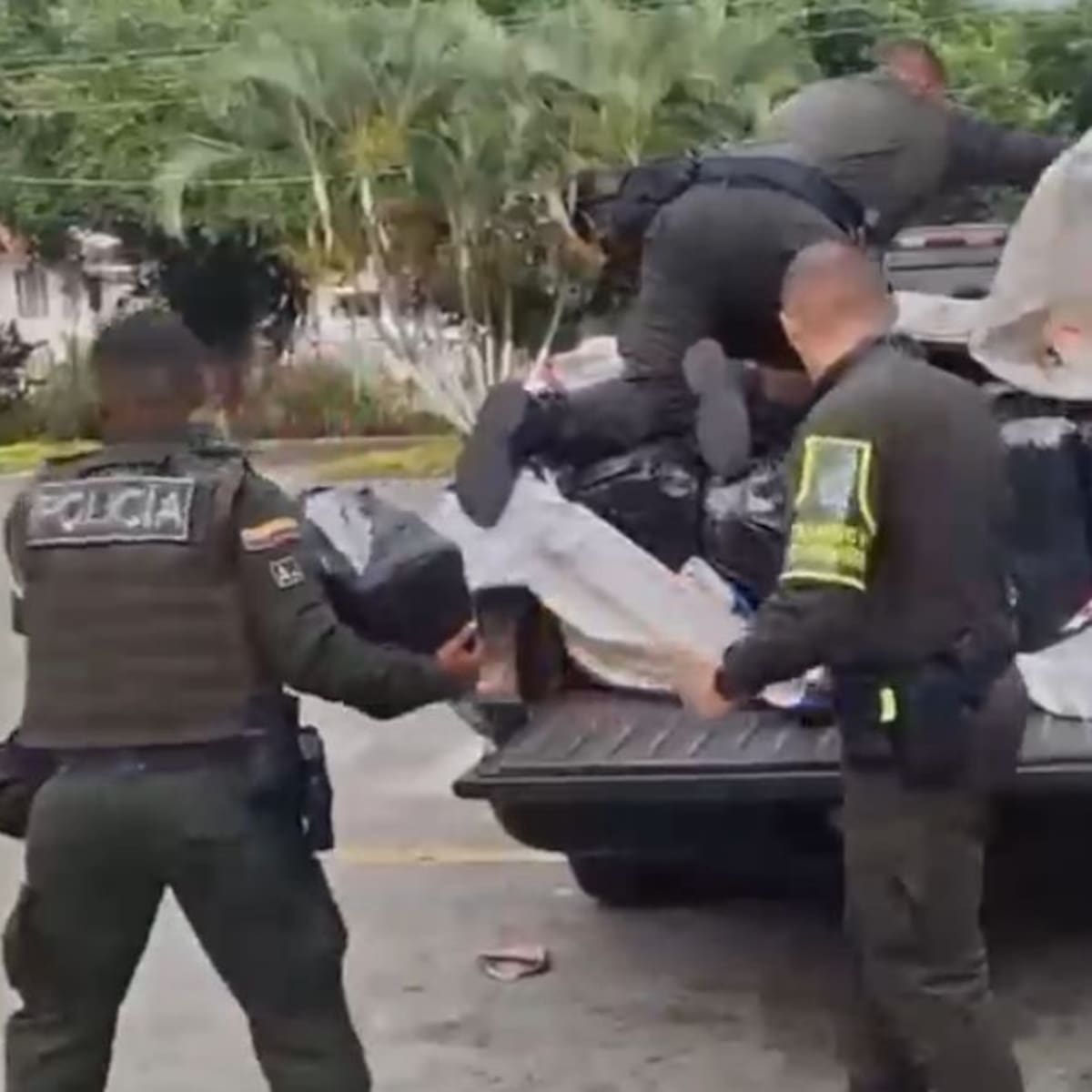 Más de 860 kilos de marihuana fueron incautados en carreteras del Valle del Cauca