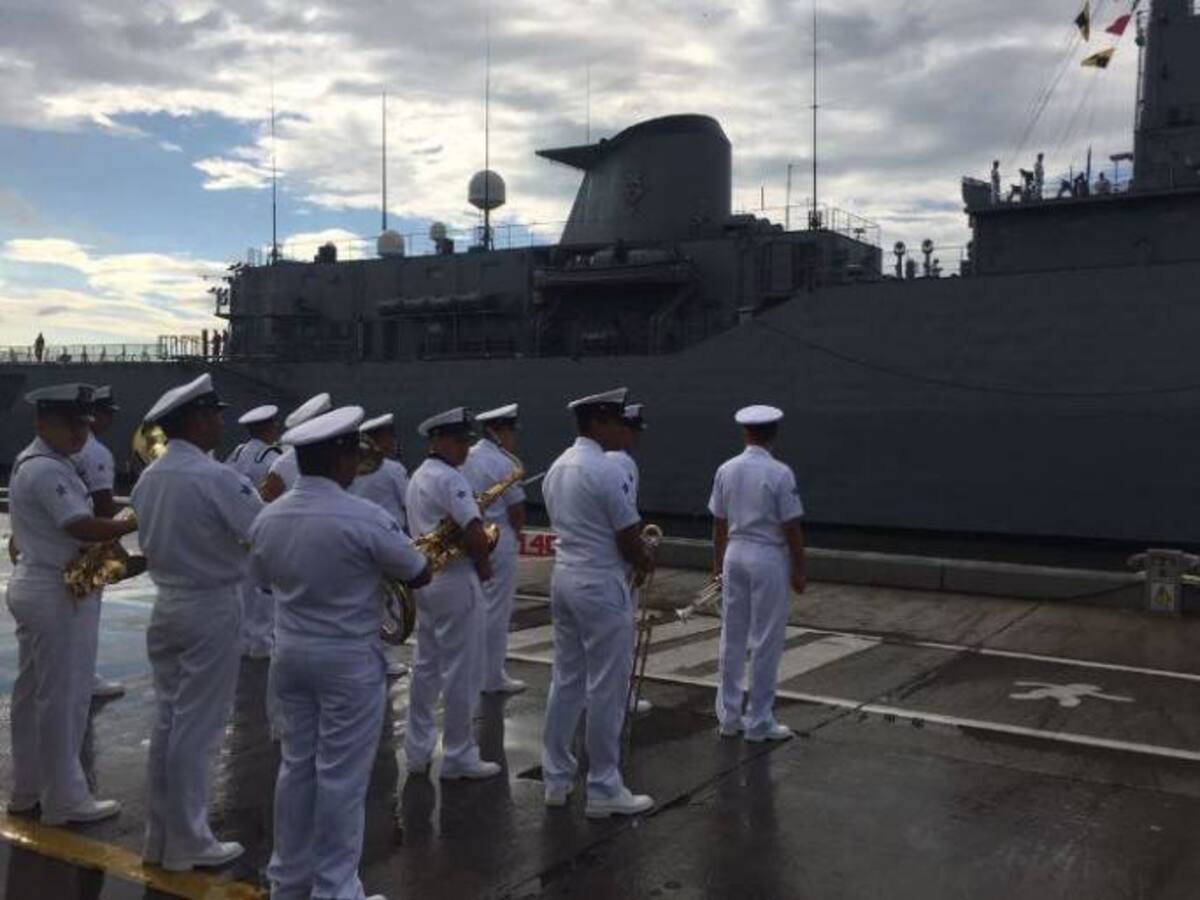 Buque de la Armada llega a la Alta Guajira para brindar ayudas humanitarias