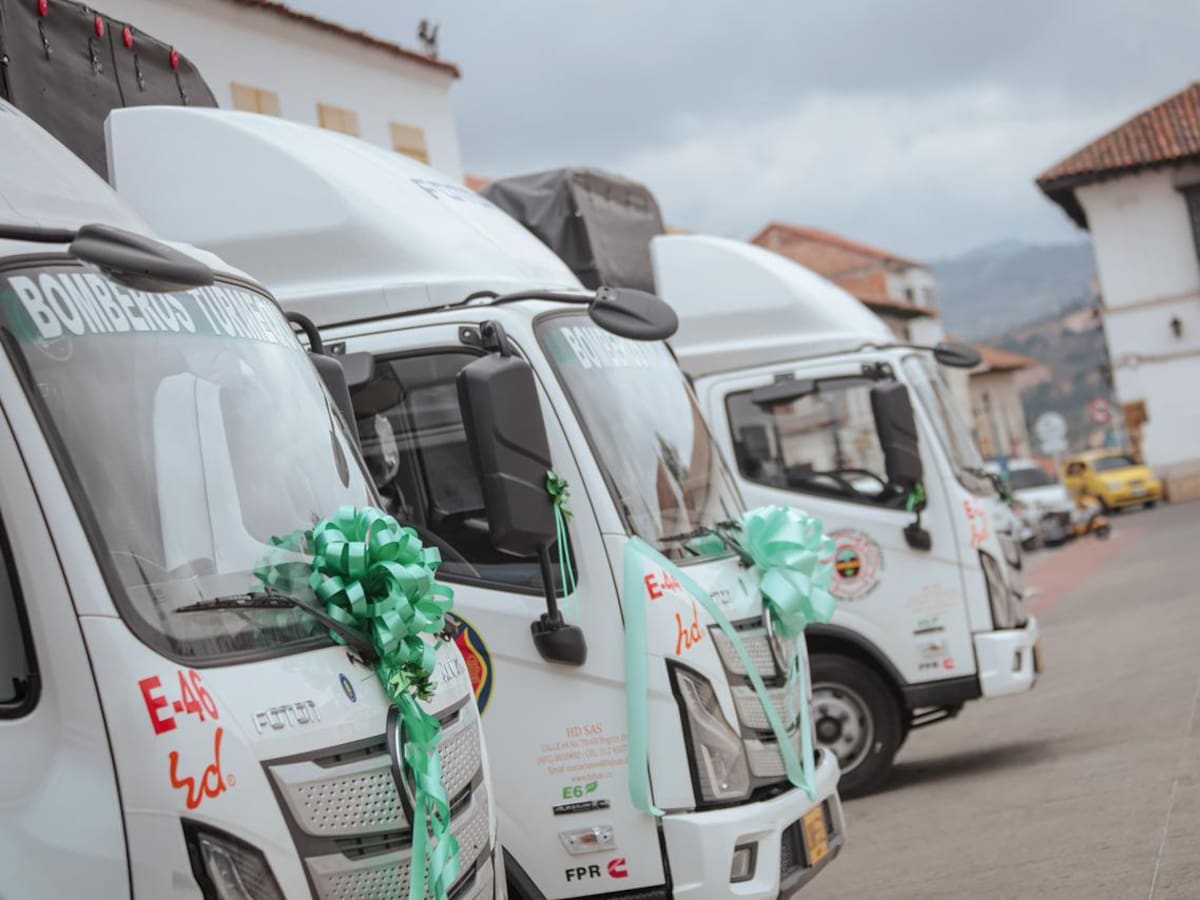 Boyacá fortalece bomberos con 8 vehículos para mejorar respuesta a emergencias en municipios
