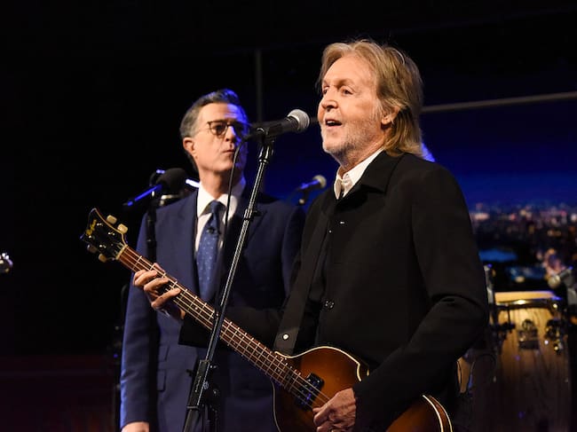 NEW YORK - MAY 21: Stephen Colbert and Paul McCartney on the CBS series The Late Show with Stephen Colbert, scheduled to air on the CBS Television Network. (Photo by Scott Kowalchyk/CBS via Getty Images)