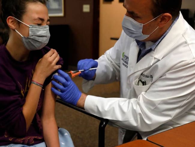 Vacunación de menores contra el coronavirus en Estados Unidos.     Foto: Getty 