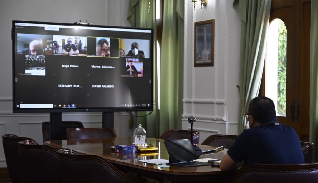 Gobernador y médicos se reunieron 