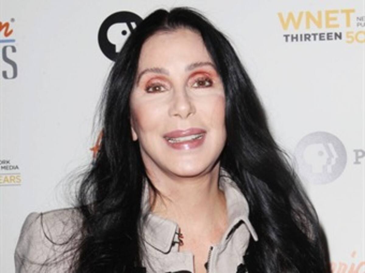 Cher se niega a inaugurar los Olímpicos de Invierno en Rusia por las leyes homofóbicas