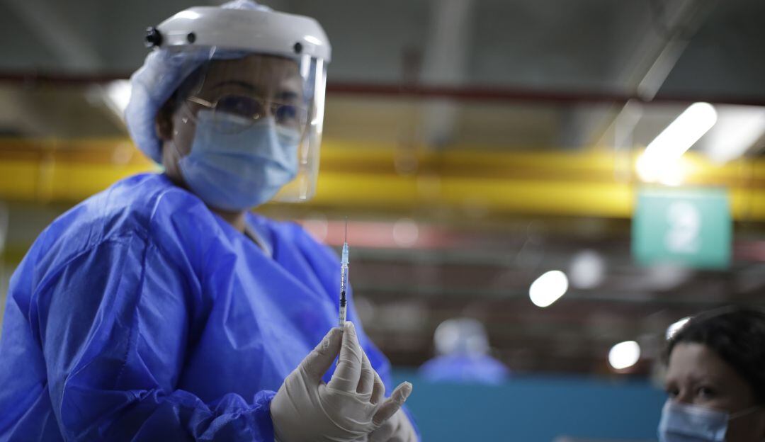 MinSalud pide fortalecer la vacunación para logar un 'diciembre tranquilo'