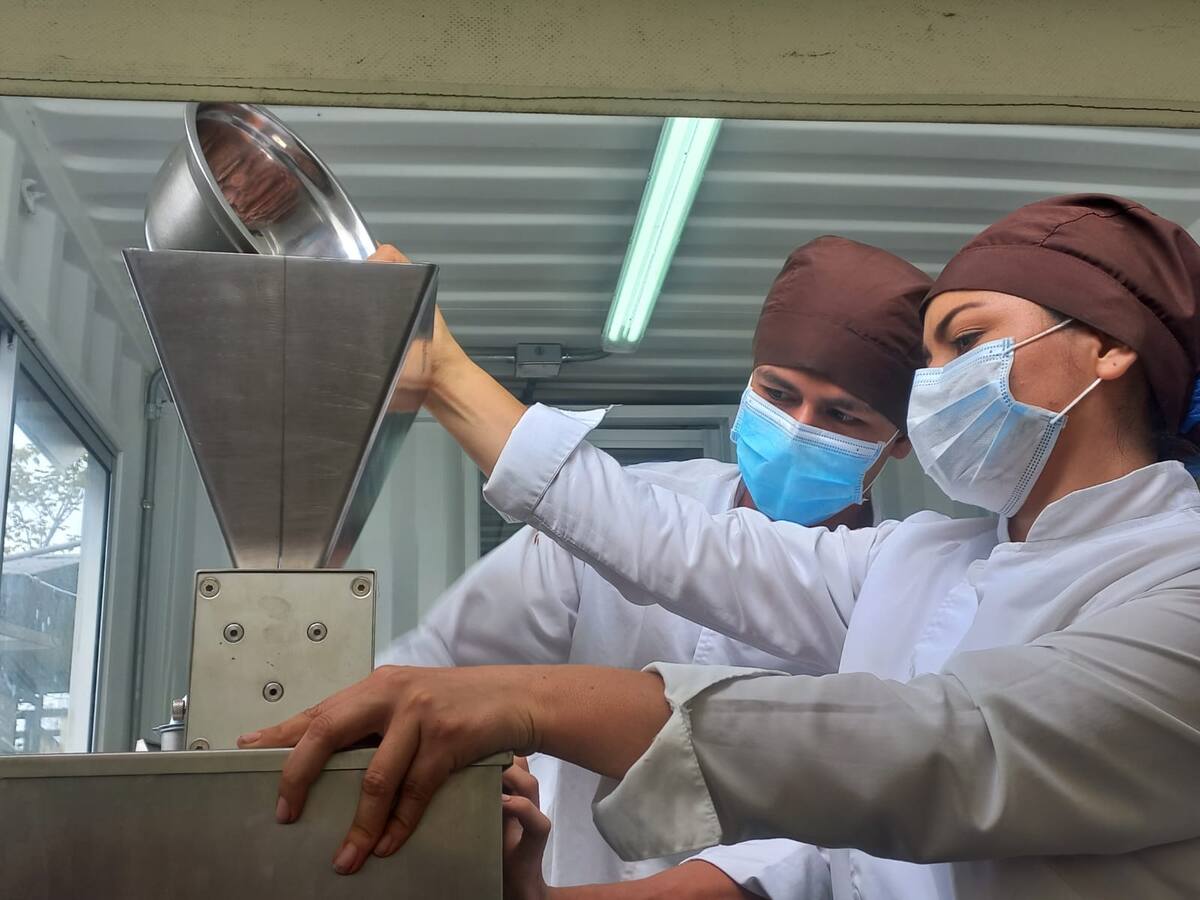 El Huila cuenta con el primer laboratorio móvil para análisis de calidad de cacao