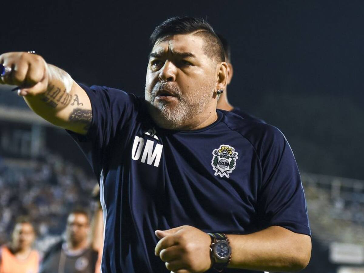 Maradona contra Macri por puesto en la FIFA: “Saquen a ese impostor”