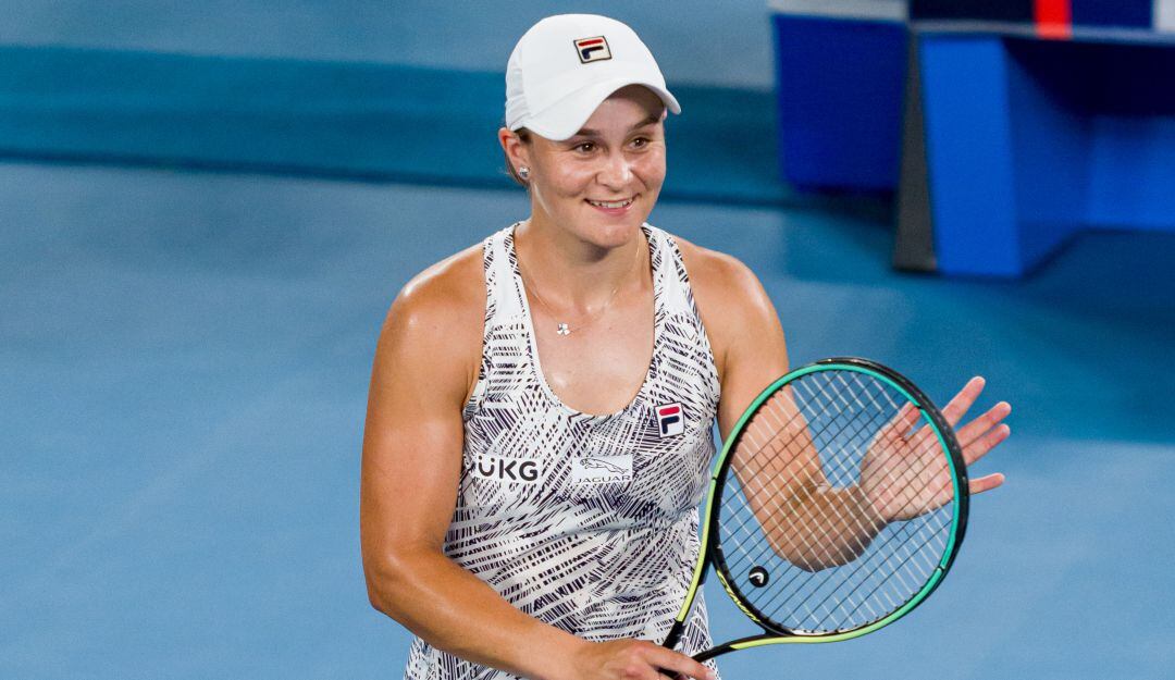 Ashleigh Barty festeja su paso a la final del Abierto de Australia.