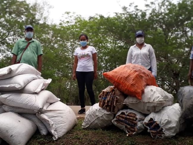 Campesinos de Bolívar reciben insumos para producción agrícola