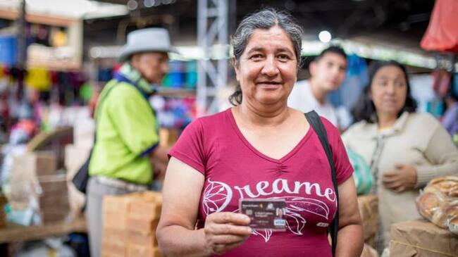 Con su cédula cafetera