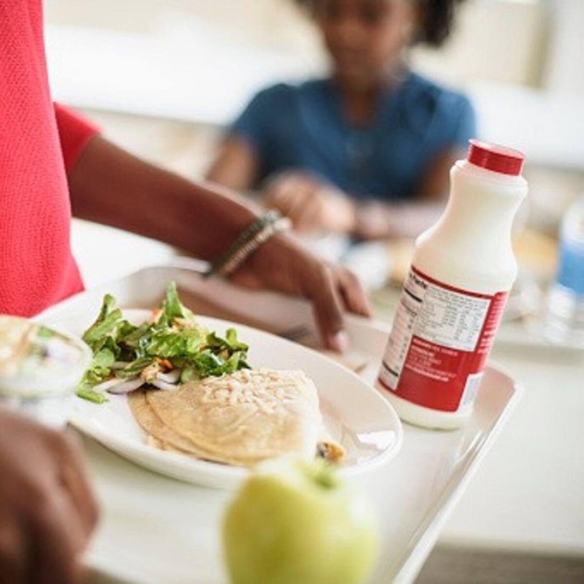 PAE en Barranquilla: de 15 a 20 millones incrementan las raciones alimentarias