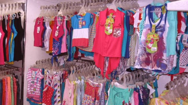 Almacenes de ropa.