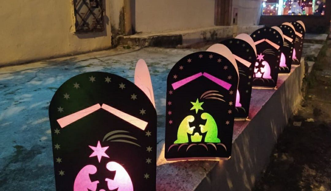 Faroles en barrio Recreo de Armenia