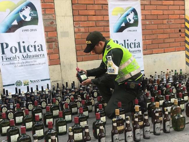 Golpe al contrabando: Más de mil botellas de licor incautado