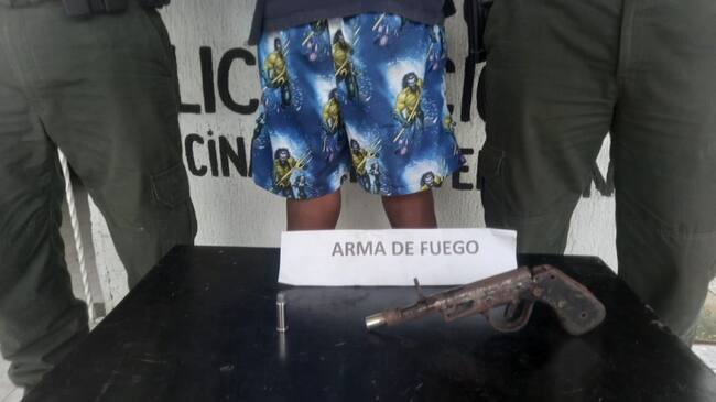 12 detenciones fueron por el delito de tráfico, porte y fabricación de estupefacientes, 10 por porte ilegal de armas de fuego