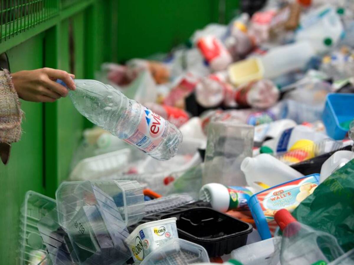 Aprobado proyecto de ley que prohíbe el plástico de un solo uso en el país