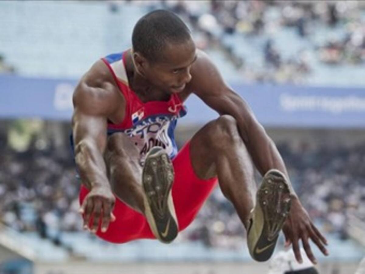 Irving Saladino, un héroe de Panamá, bronce en el Suramericano de atletismo