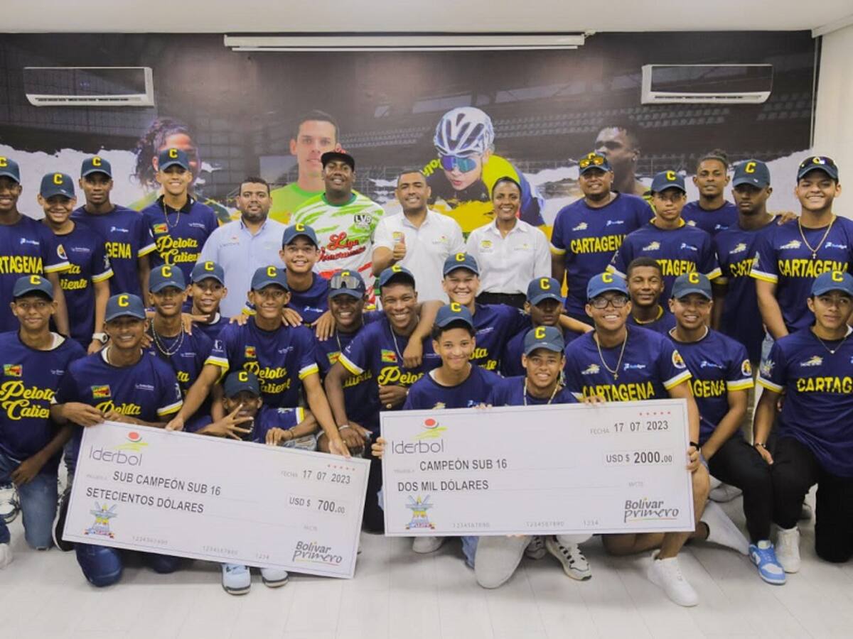 IDERBOL entregó premios a Campeones del Colombian Baseball Classic