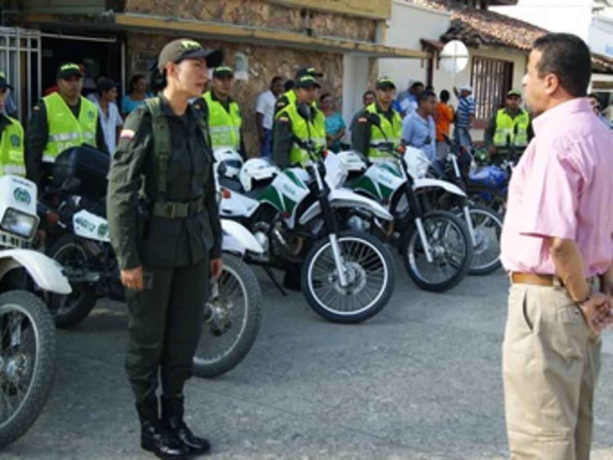 Alcaldía y Policía de Medellín adoptan medidas para la comuna trece