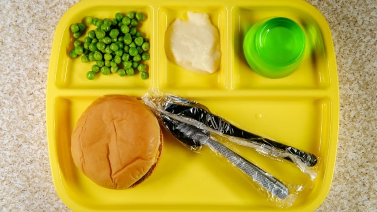 Retrasos en 17 entidades territoriales ponen en riesgo el inicio del PAE en 2026