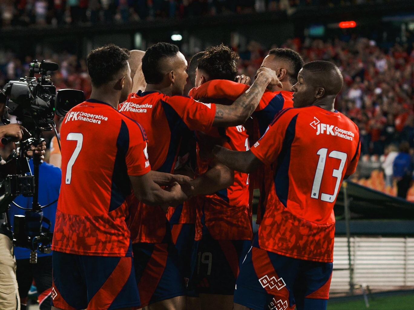 Tomada de Independiente Medellín oficial.