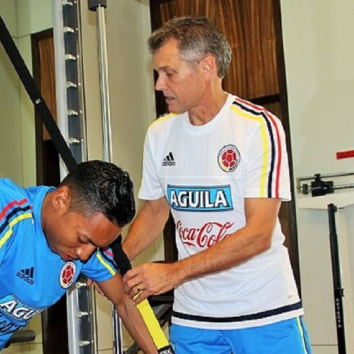 Es un honor aportar mi fútbol a la Selección: Johan Mojica