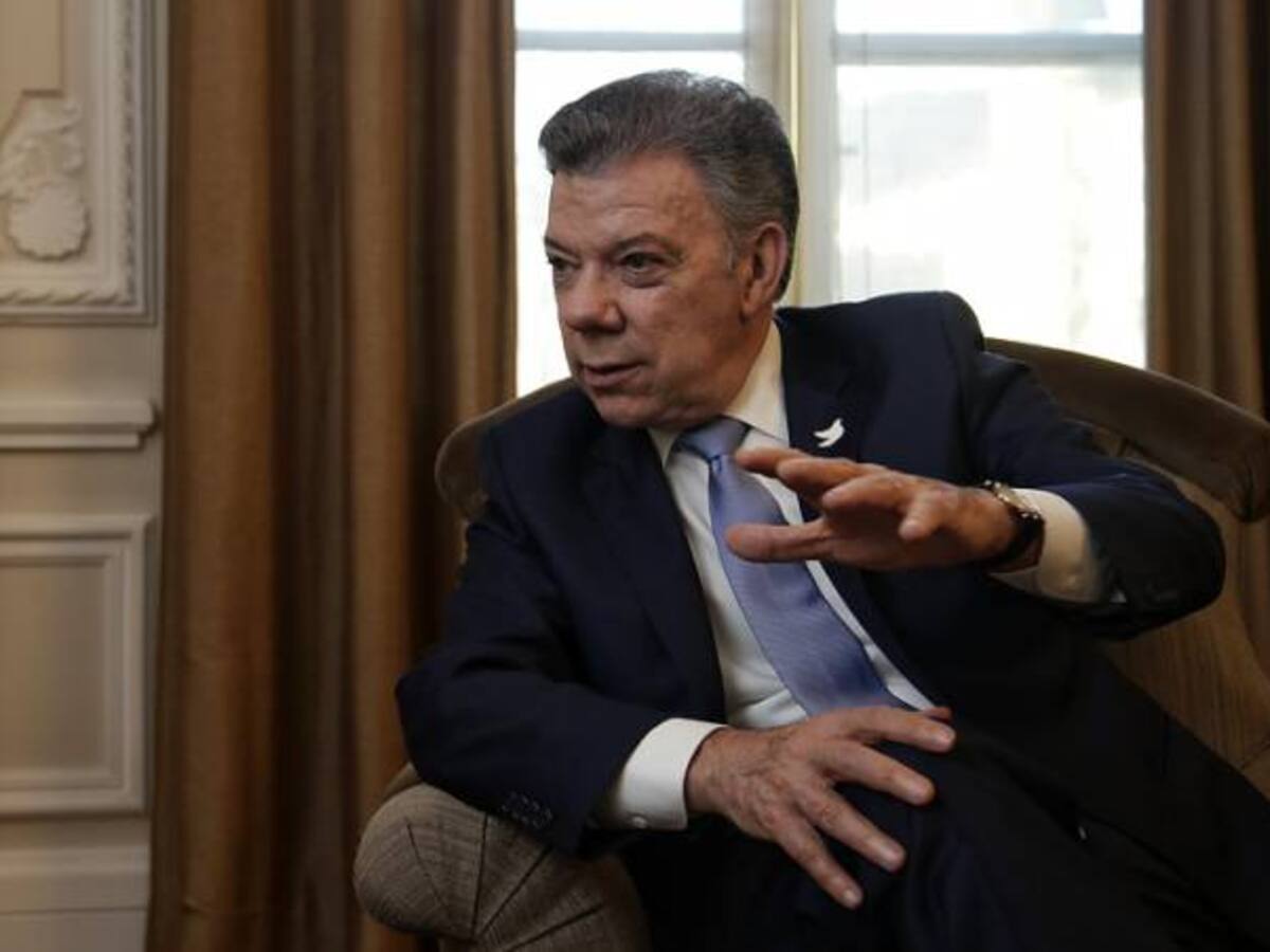 Escenarios sobre posible investigación del CNE a campaña Santos