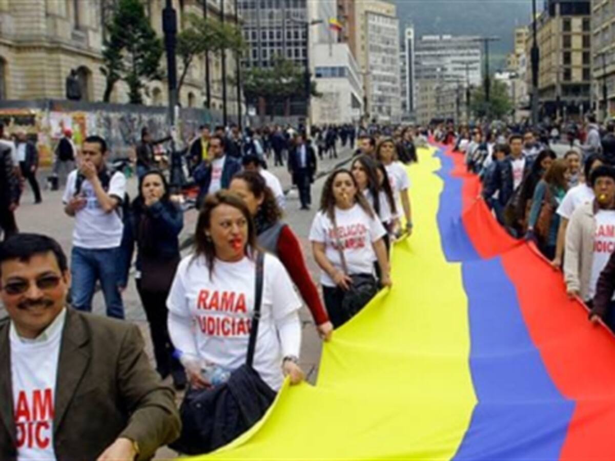 Con divisiones, en Asonal continúa el paro judicial