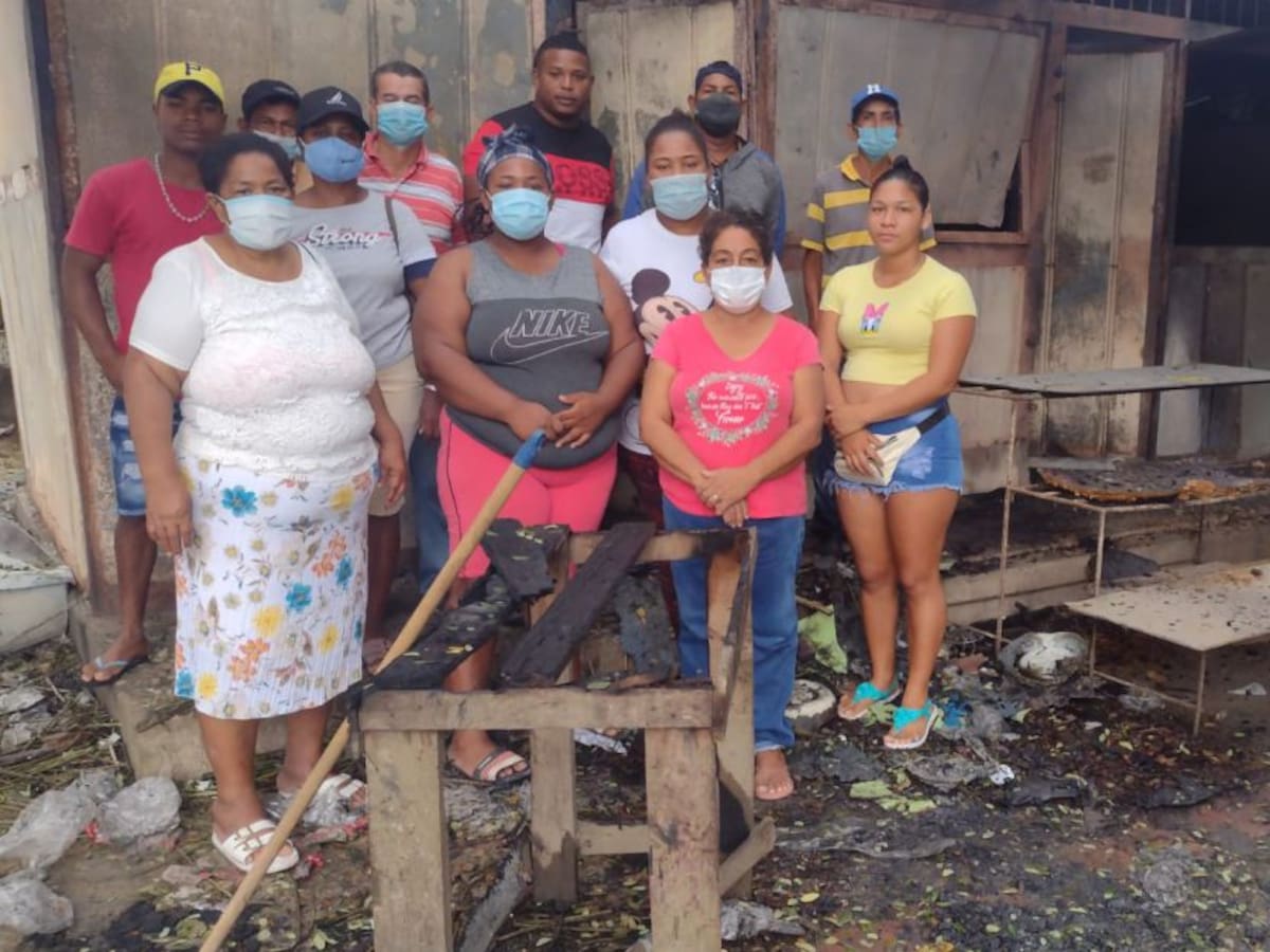 Vendedores de flores en Jardines de Paz pidieron ayudas tras incendio