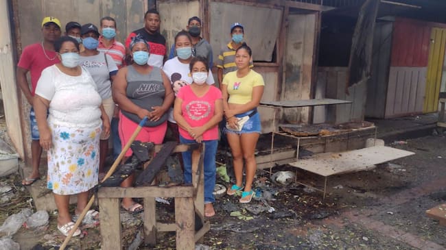 Los comerciantes hicieron un llamado a la solidaridad luego de tener millonarias pérdidas por una conflagración