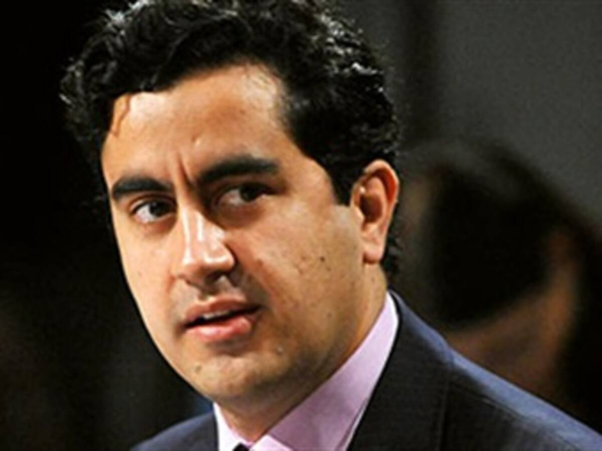 Por cambio de estrategia de imagen se va alto asesor de comunicaciones de Palacio