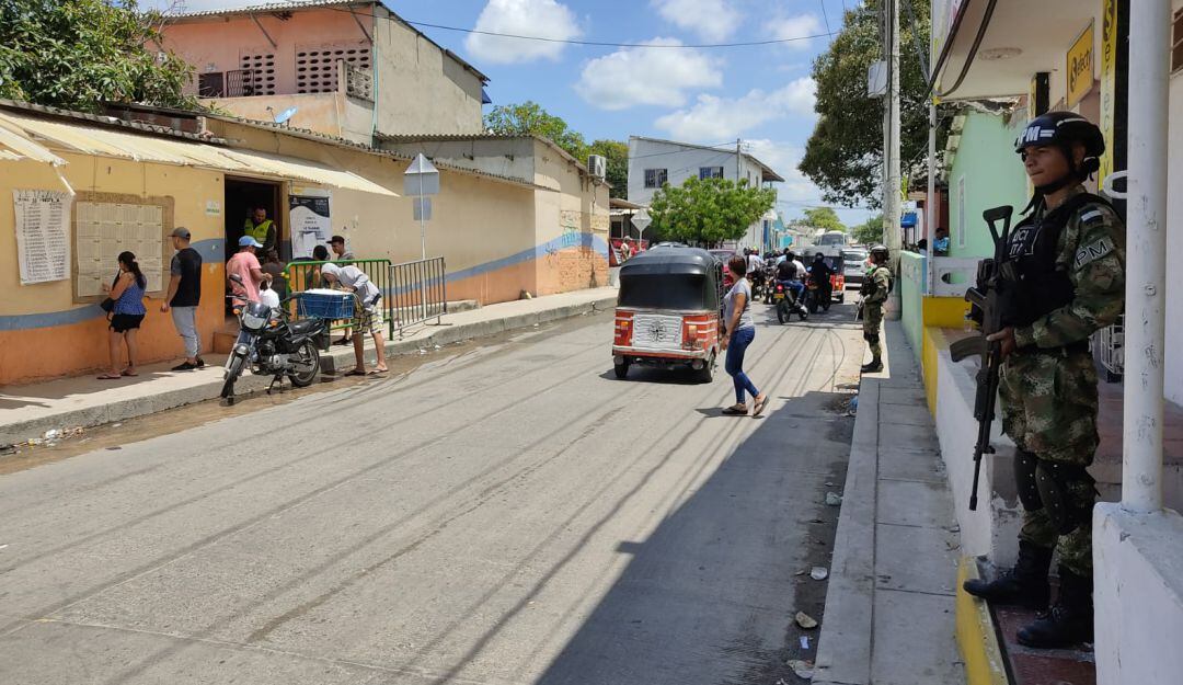 Ejército en puestos de votación de Soledad