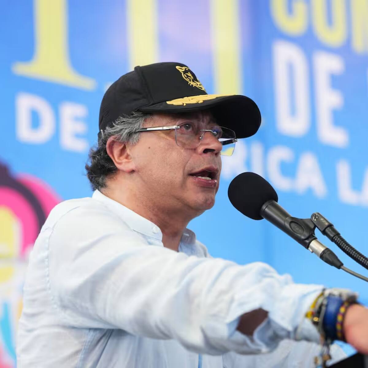 Petro participará en Barcelona en Cumbre en Defensa de Democracia: MinHacienda asumirá sus funciones