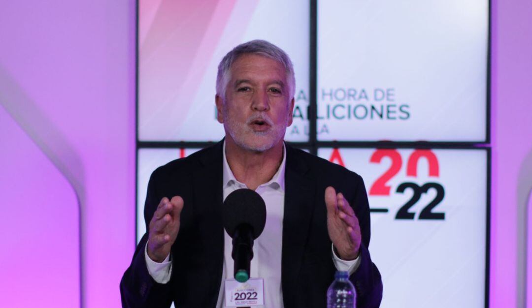Enrique Peñalosa, precandidato presidencial. 