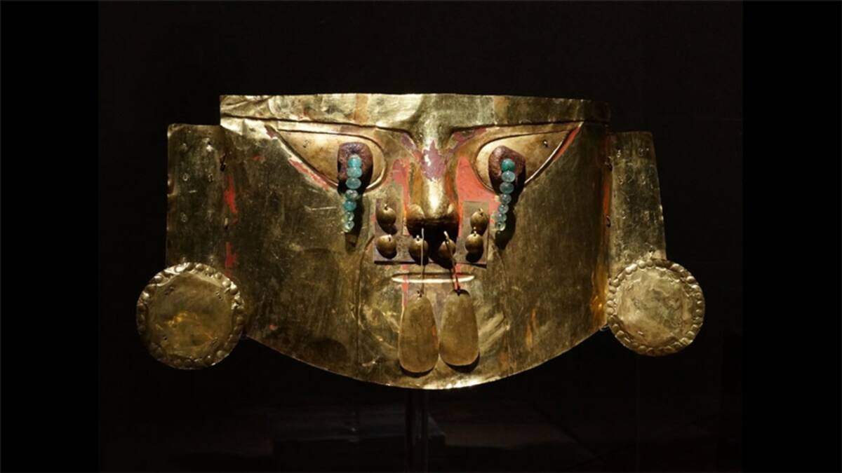 Samantha Proaño cuenta que  El "Men" aparte de ser un protector para la cabeza que se utiliza en kendo, es también un sustituto de las antiguas máscaras usadas por los samuráis en combate.