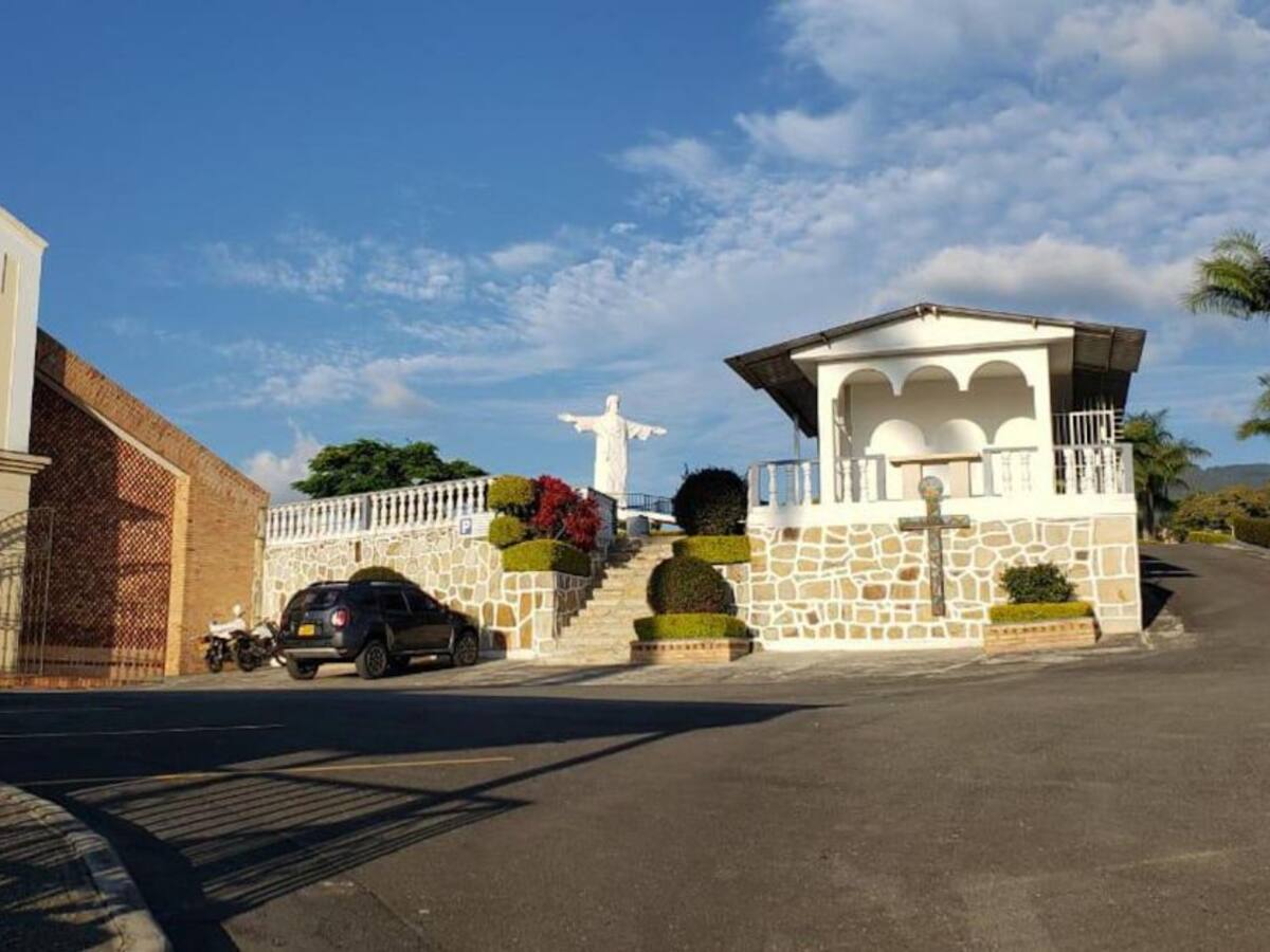 En el cementerio de Fusagasugá no caben más fallecidos por COVID