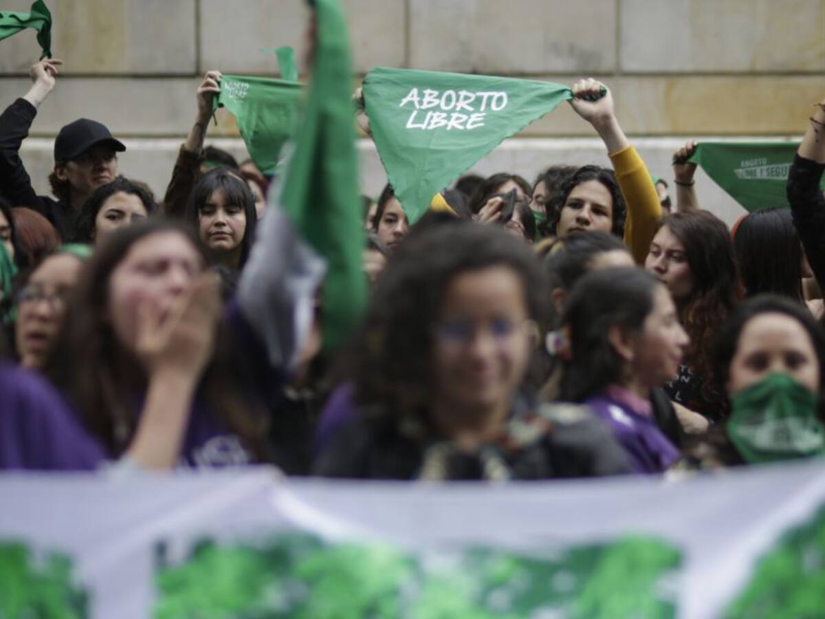MinSalud corregirá concepto sobre aborto ante la Corte Constitucional