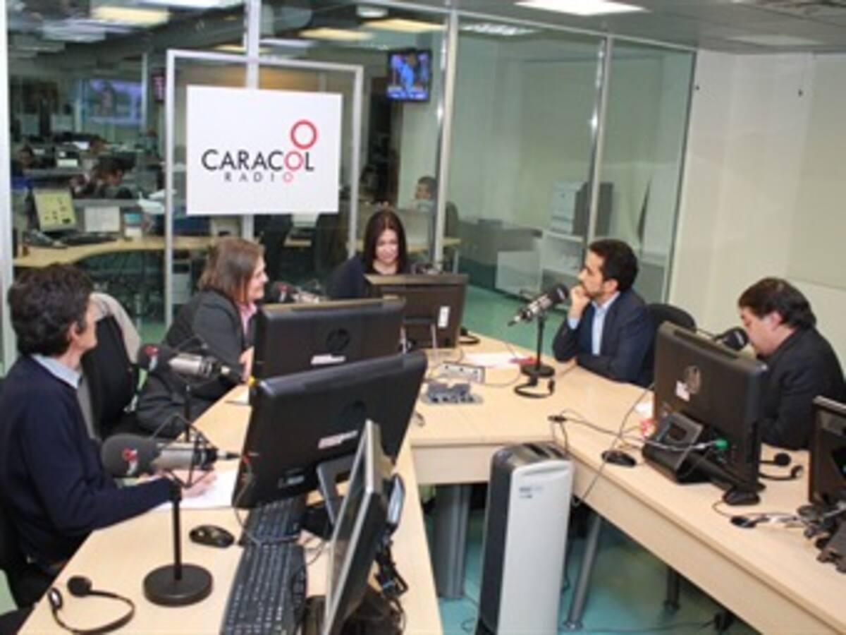 Escuche aquí todo el Debate Presidencial con Clara López