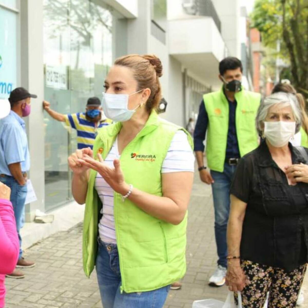 Denuncian aglomeraciones en dispensarios de medicamentos de Pereira