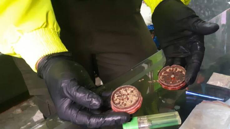 Policía allana casas en busca de expendios de droga en Piedecuesta