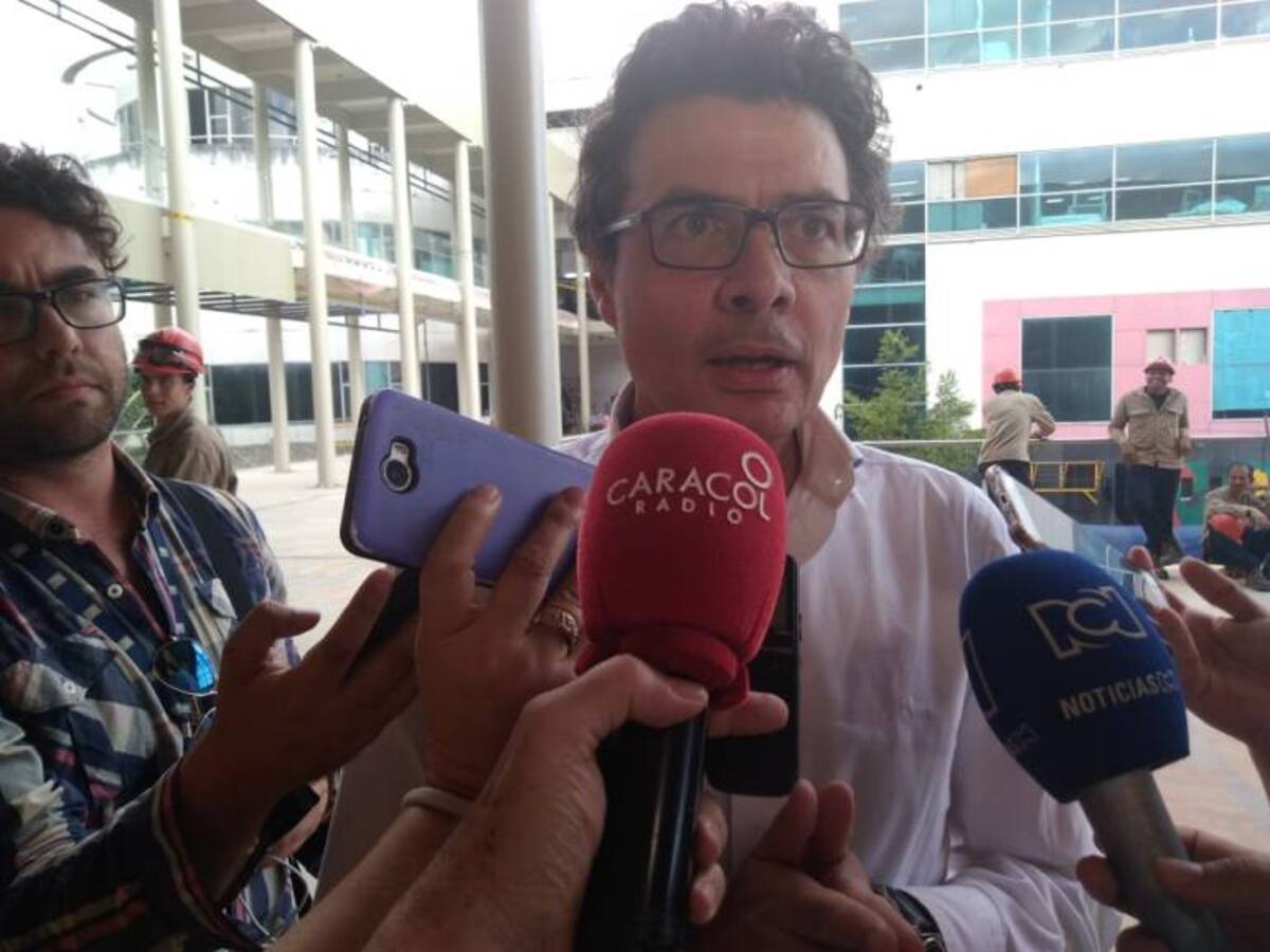 Gobierno Santos deja $40 mil millones para atender venezolanos en salud