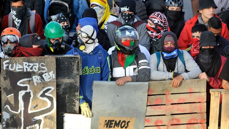 “Ya no hay una distinción entre el Ejército y la ciudadanía, lo que nos lleva a reconocer que estamos en una situación compleja”: Carlos Augusto Chacón. Foto: Getty Images / GUILLERMO LEGARIA